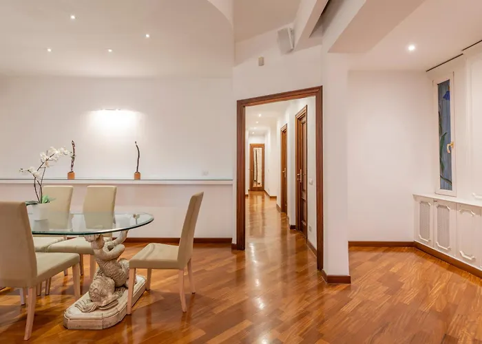1 - Elegante Con Terrazzo *